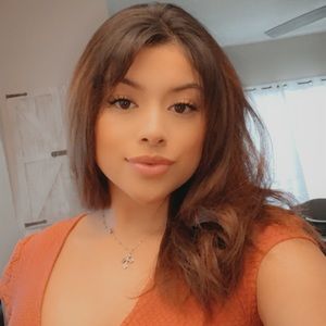 Meet your Posher, Anissa